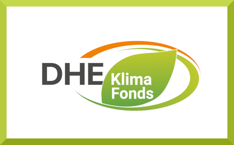 Das Logo des DHE KlimafFonds